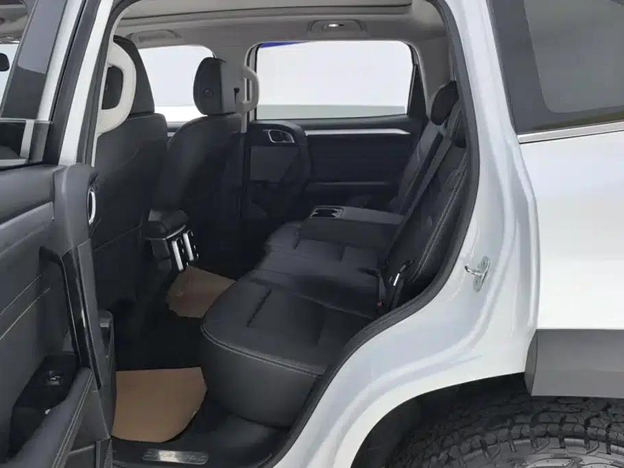 Haval Big Dog 2021 Facelift 2.0T DCT 4WD Howling Dog Edition — миниатюра 11
