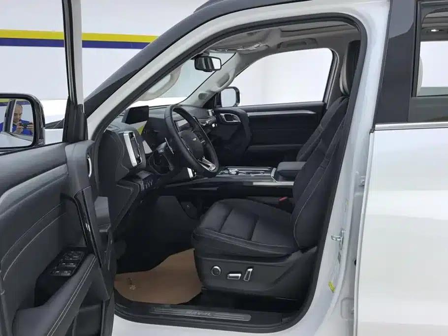 Haval Big Dog 2021 Facelift 2.0T DCT 4WD Howling Dog Edition — миниатюра 9