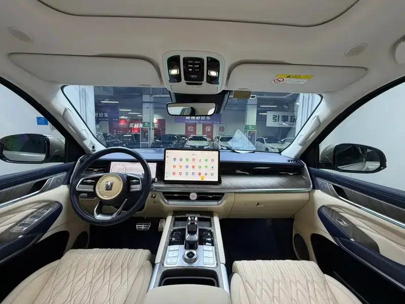 Tank 500 2022 Sport Edition, 7-Seat — миниатюра 9