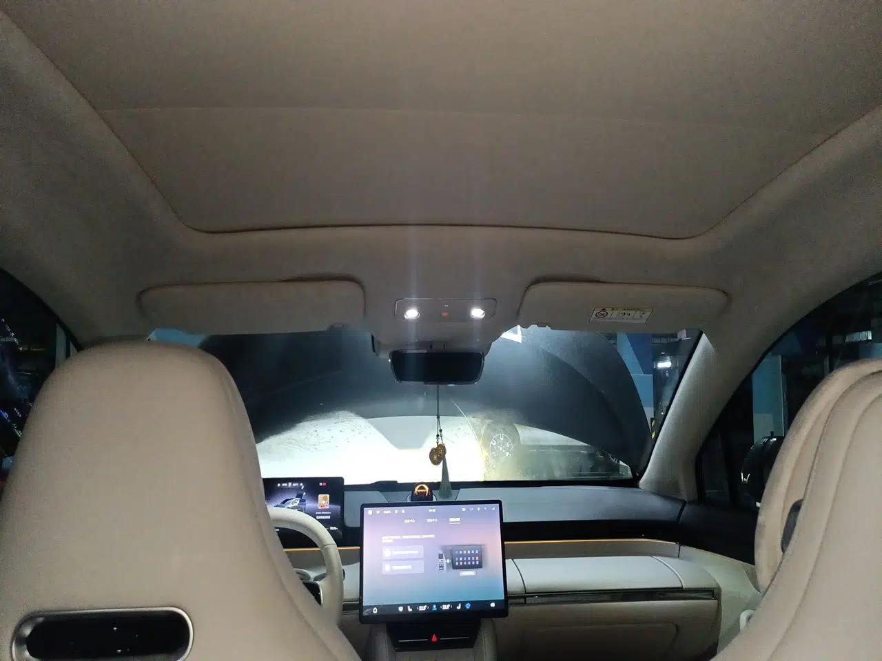 Hima Luxeed R7 2025 Range-Extended Version 251 km Max — миниатюра 18