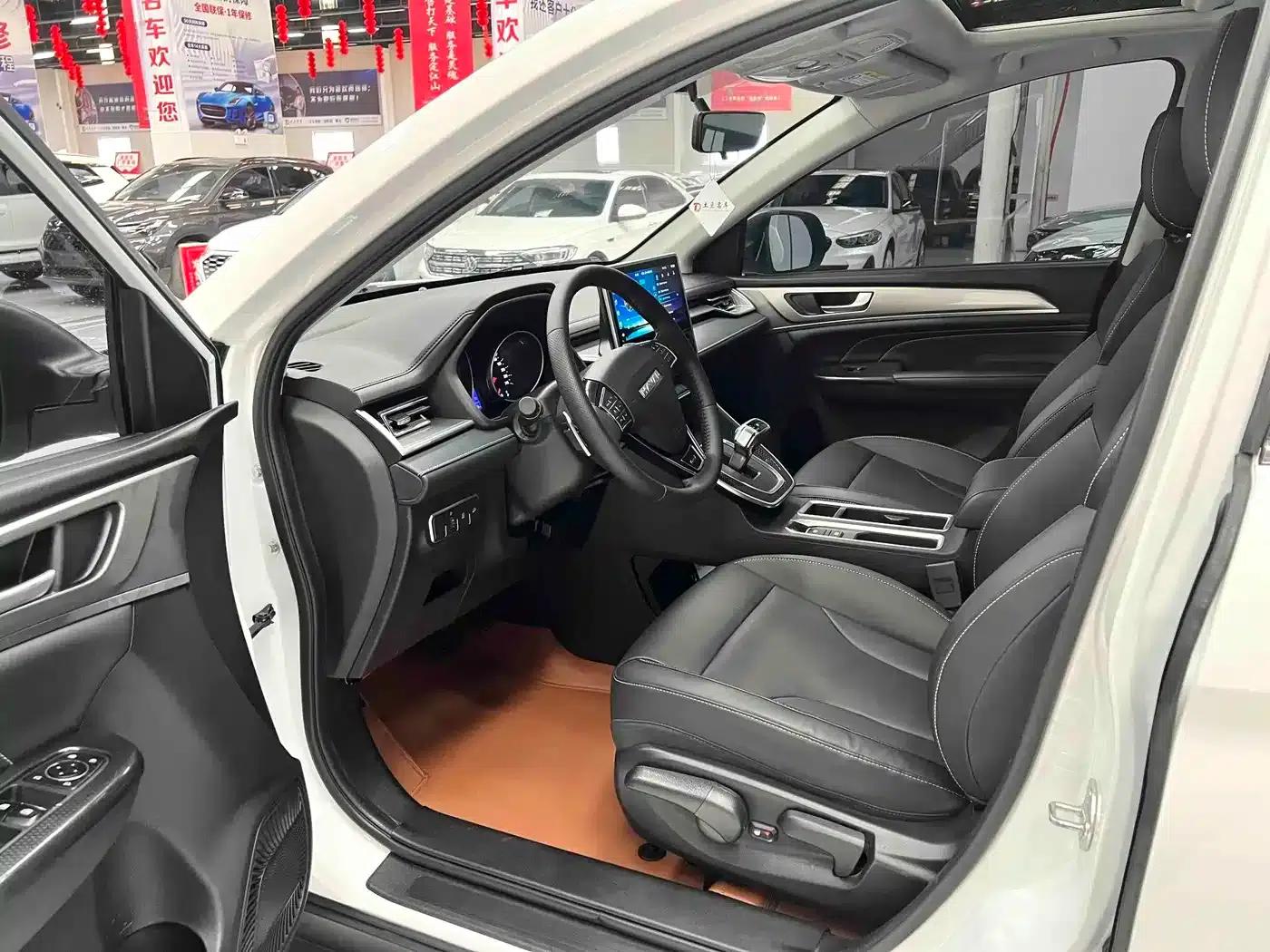 Haval M6 2023 PLUS 1.5T DCT Luxury Intelligent Connectivity Edition — миниатюра 7
