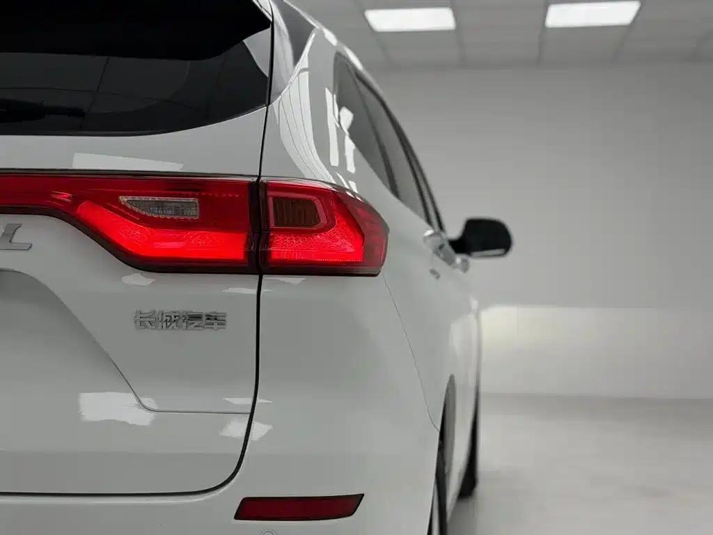 Haval M6 2021 PLUS 1.5T DCT Luxury Intelligent Connectivity Edition — миниатюра 12