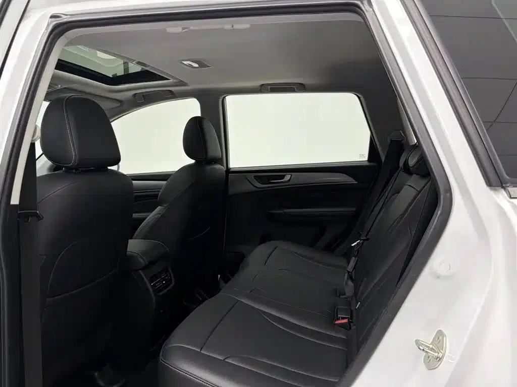 Haval M6 2021 PLUS 1.5T DCT Luxury Intelligent Connectivity Edition — миниатюра 19