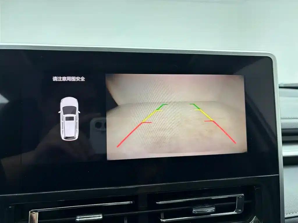 Haval M6 2021 PLUS 1.5T DCT Luxury Intelligent Connectivity Edition — миниатюра 21