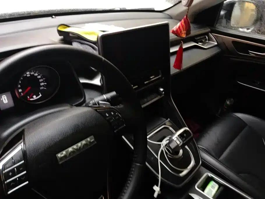 Haval M6 2023 PLUS 1.5T DCT Luxury Intelligent Connectivity Edition — миниатюра 13