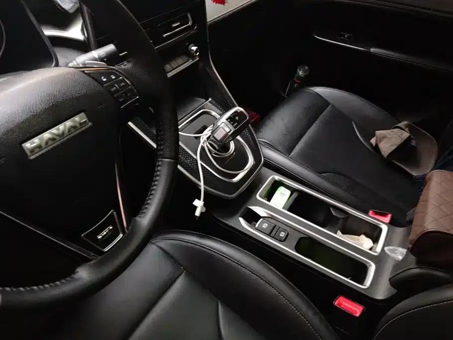 Haval M6 2023 PLUS 1.5T DCT Luxury Intelligent Connectivity Edition — миниатюра 16