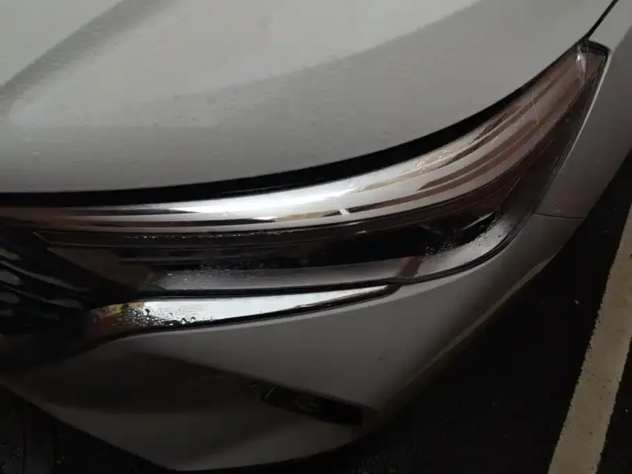 Haval M6 2023 PLUS 1.5T DCT Luxury Intelligent Connectivity Edition — миниатюра 5