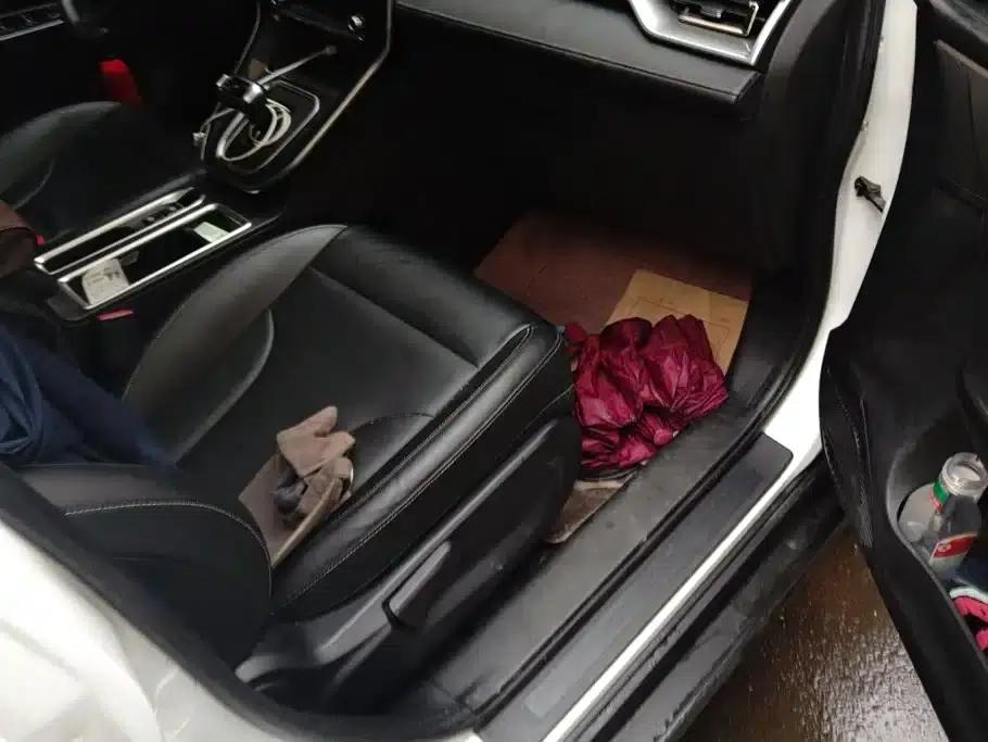 Haval M6 2023 PLUS 1.5T DCT Luxury Intelligent Connectivity Edition — миниатюра 8