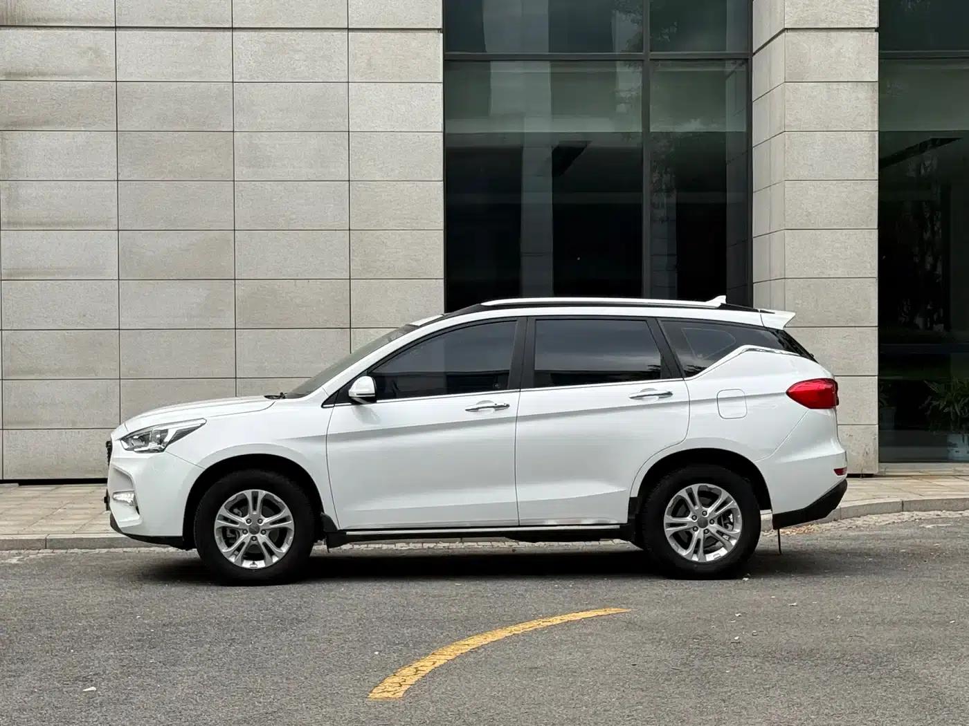 Haval M6 2017 1.5T Automatic 2WD Elite — миниатюра 4