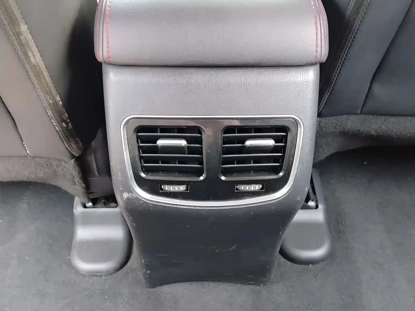 Haval M6 2019 1.5T DCT 2WD Elite (China VI Emission Standard) — миниатюра 17