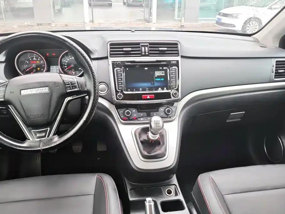 Haval M6 2018 1.5T Manual 2WD Urban Edition — миниатюра 12