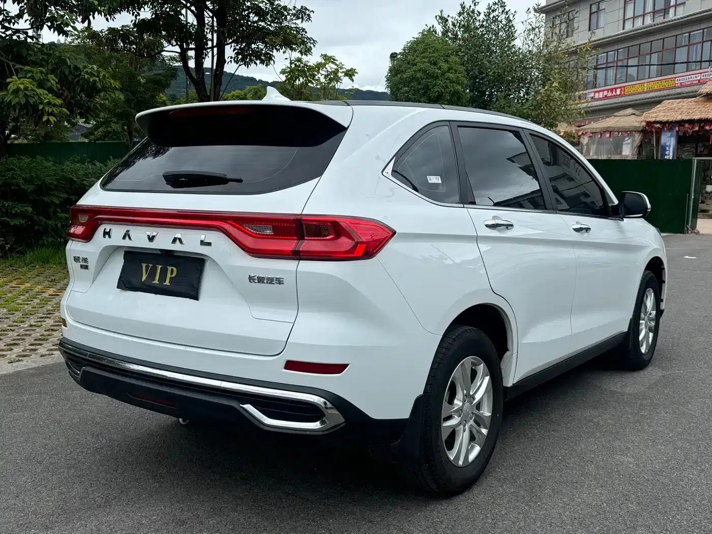 Haval M6 2023 PLUS 1.5T DCT Elite Intelligent Connectivity Edition — миниатюра 6