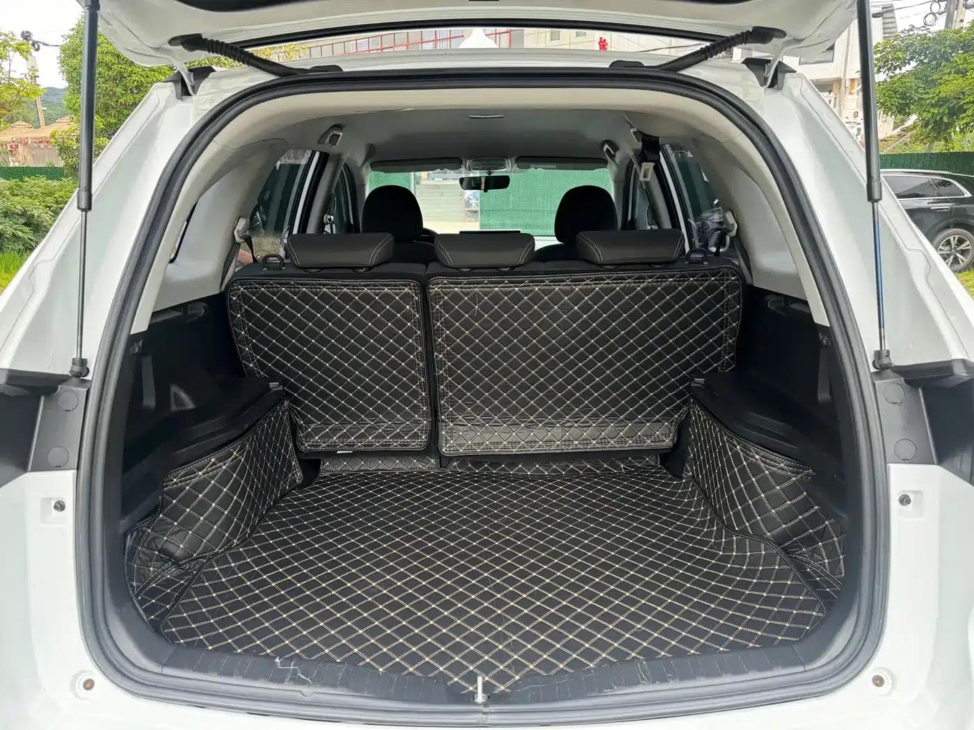 Haval M6 2023 PLUS 1.5T DCT Elite Intelligent Connectivity Edition — миниатюра 10