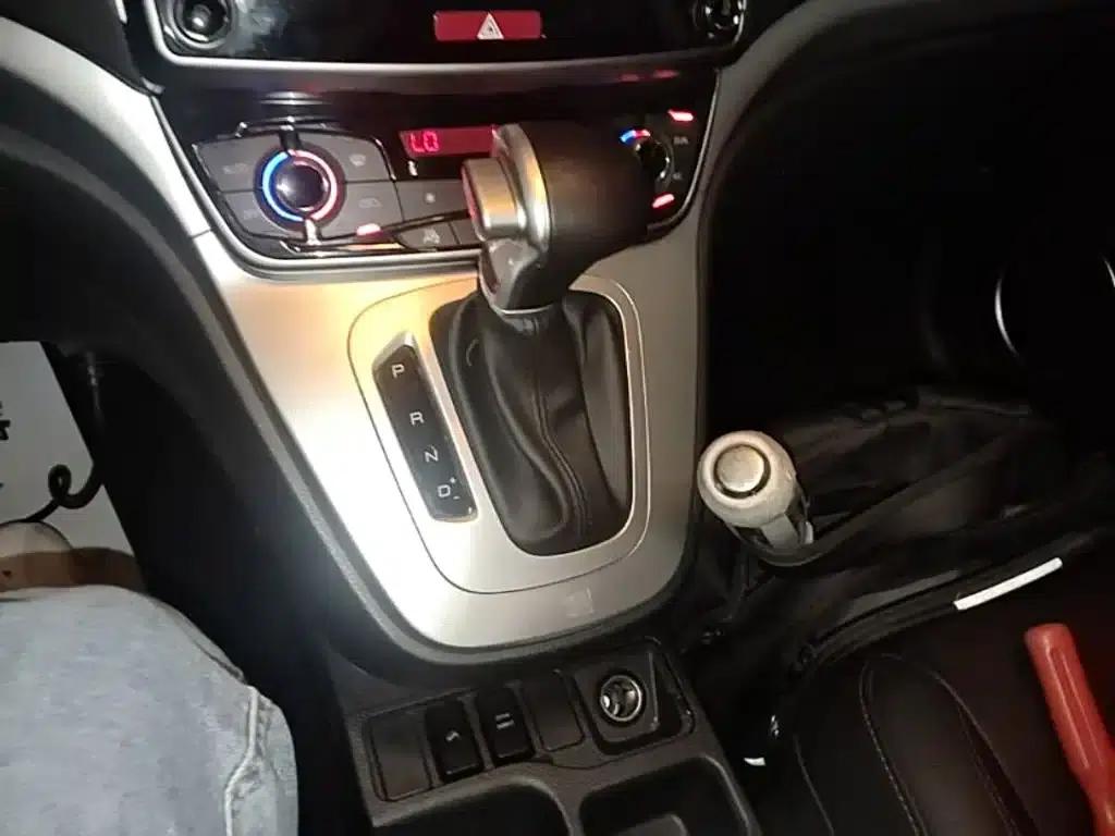 Haval M6 2019 1.5T DCT 2WD Elite (China VI Emission Standard) — миниатюра 14