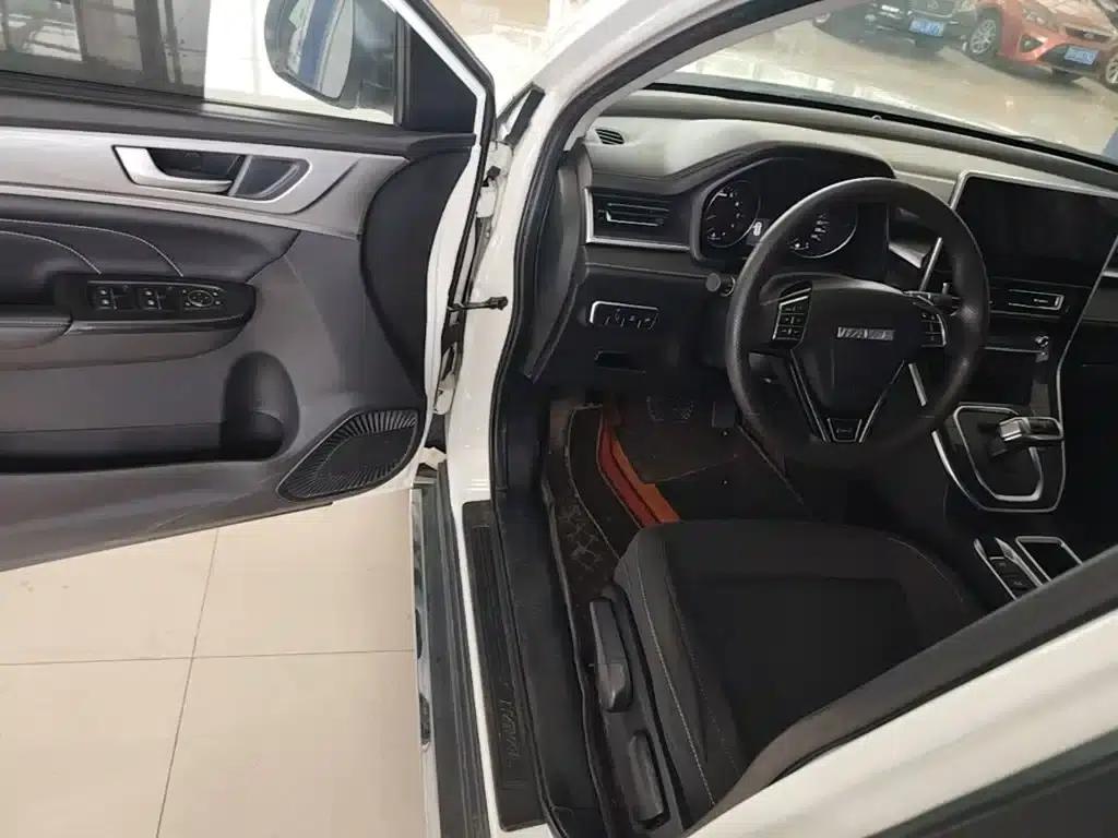 Haval M6 2021 PLUS 1.5T DCT Elite Intelligent Connectivity Edition — миниатюра 16