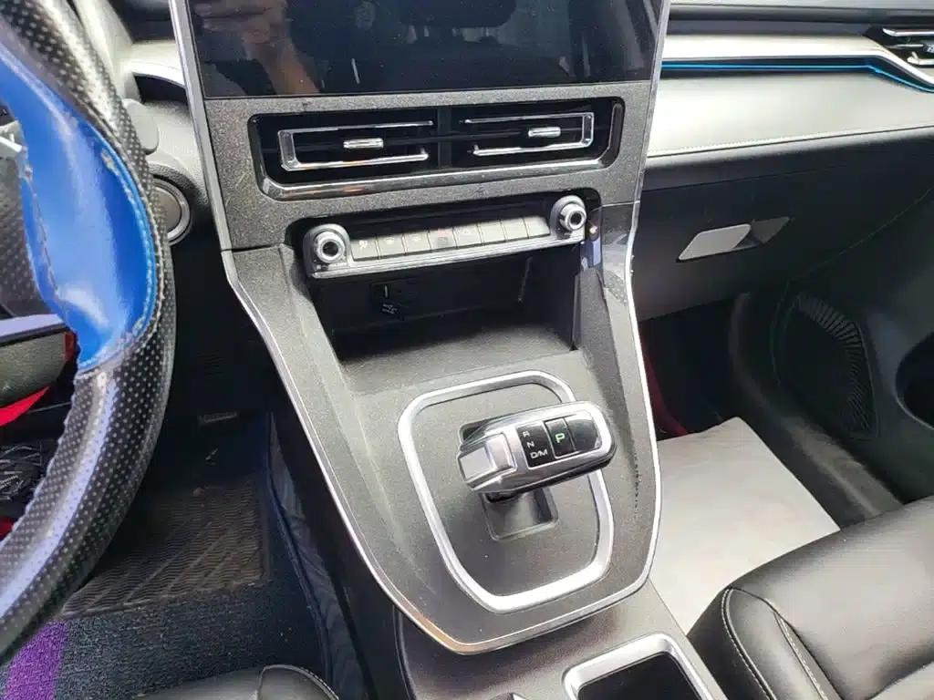 Haval M6 2021 PLUS 1.5T DCT Luxury Intelligent Connectivity Edition — миниатюра 14
