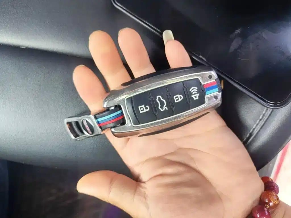 Haval M6 2021 PLUS 1.5T DCT Luxury Intelligent Connectivity Edition — миниатюра 9