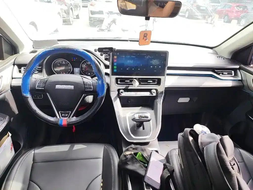 Haval M6 2021 PLUS 1.5T DCT Luxury Intelligent Connectivity Edition — миниатюра 10