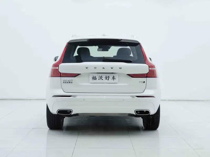 2021 Volvo XC60 T5 AWD Inscription Luxury Edition — миниатюра 5