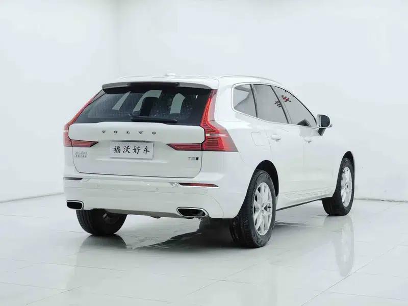 2021 Volvo XC60 T5 AWD Inscription Luxury Edition — миниатюра 6