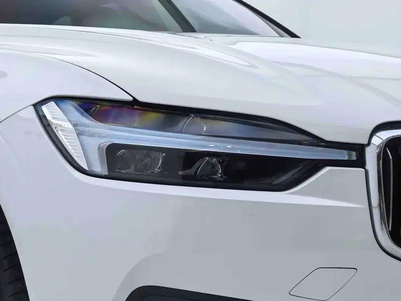 2021 Volvo XC60 T5 AWD Inscription Luxury Edition — миниатюра 8