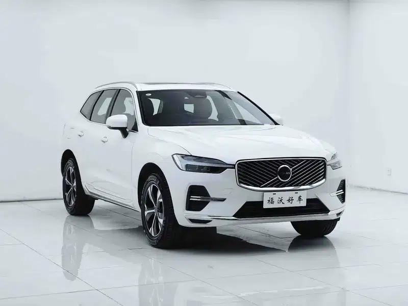 2026 Volvo XC60 B5 AWD Inscription Luxury Edition — миниатюра 3