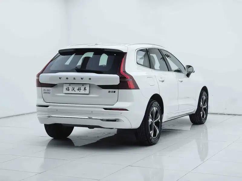 2026 Volvo XC60 B5 AWD Inscription Luxury Edition — миниатюра 6