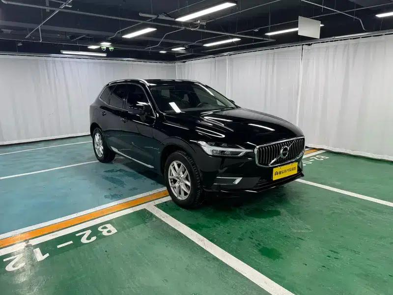 2020 Volvo XC60 T5 AWD Inscription Luxury Edition — миниатюра 3