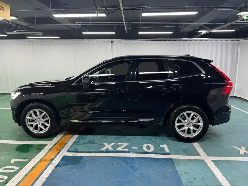2020 Volvo XC60 T5 AWD Inscription Luxury Edition — миниатюра 4