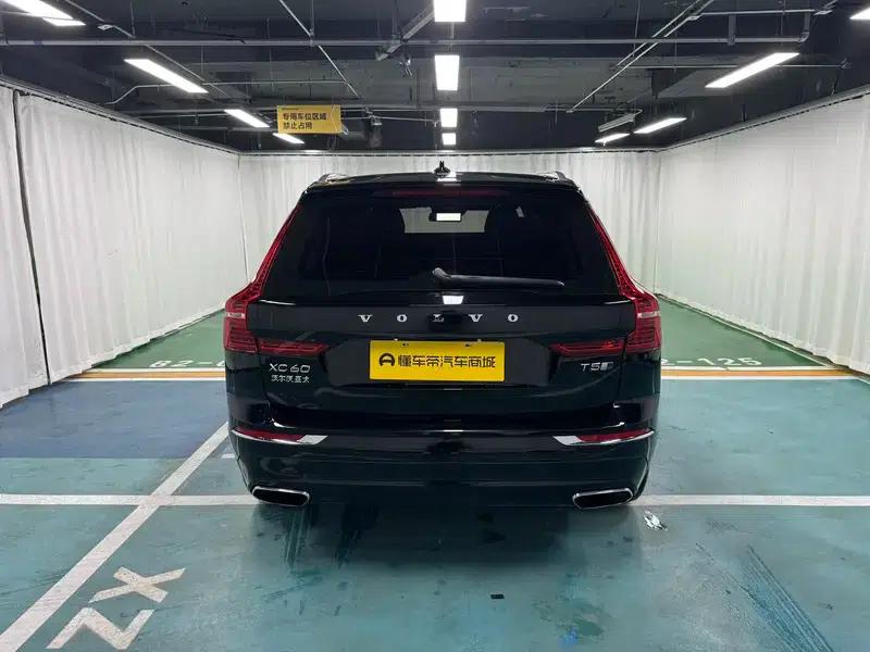 2020 Volvo XC60 T5 AWD Inscription Luxury Edition — миниатюра 6