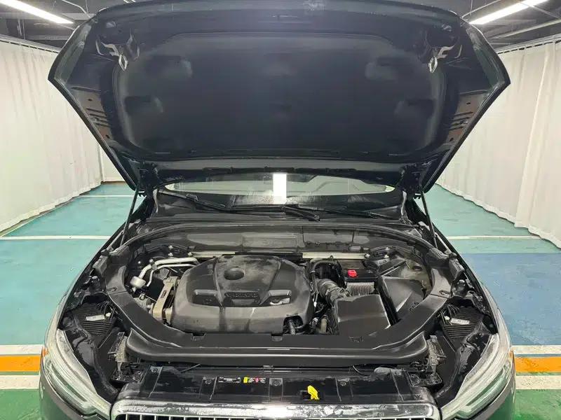 2020 Volvo XC60 T5 AWD Inscription Luxury Edition — миниатюра 10
