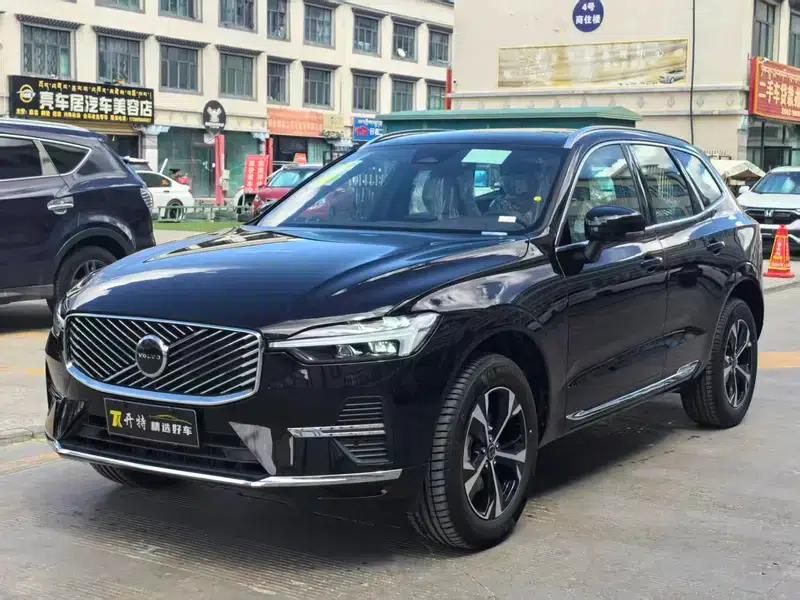 2026 Volvo XC60 B5 AWD Inscription Luxury Edition — миниатюра 1