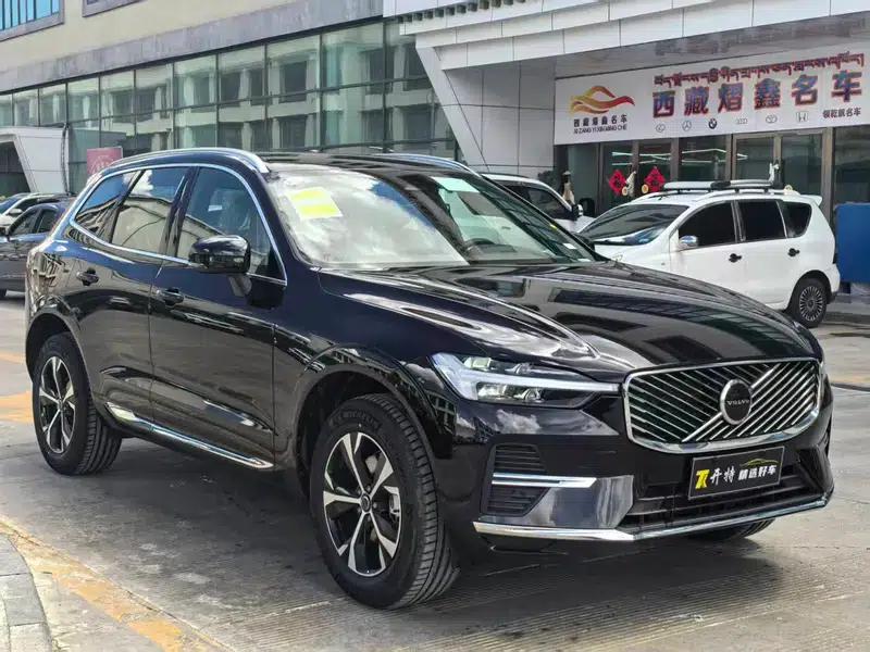 2026 Volvo XC60 B5 AWD Inscription Luxury Edition — миниатюра 3