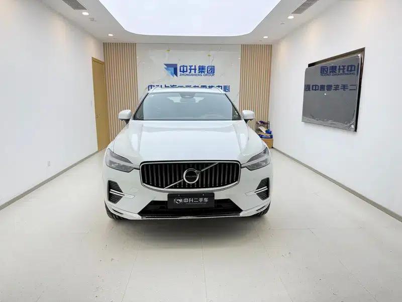 2025 Volvo XC60 B5 AWD Inscription Luxury Edition — миниатюра 2
