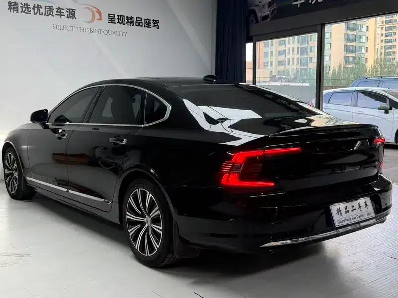 2021 Volvo S90 B5 Smart Luxury Edition — миниатюра 4