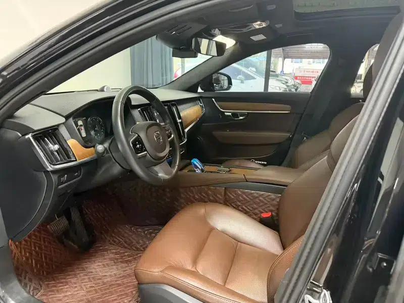 2021 Volvo S90 B5 Smart Luxury Edition — миниатюра 8