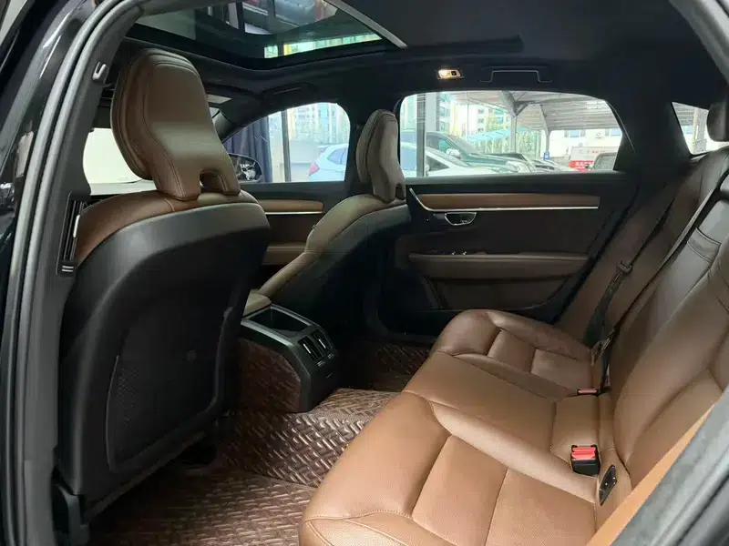 2021 Volvo S90 B5 Smart Luxury Edition — миниатюра 9