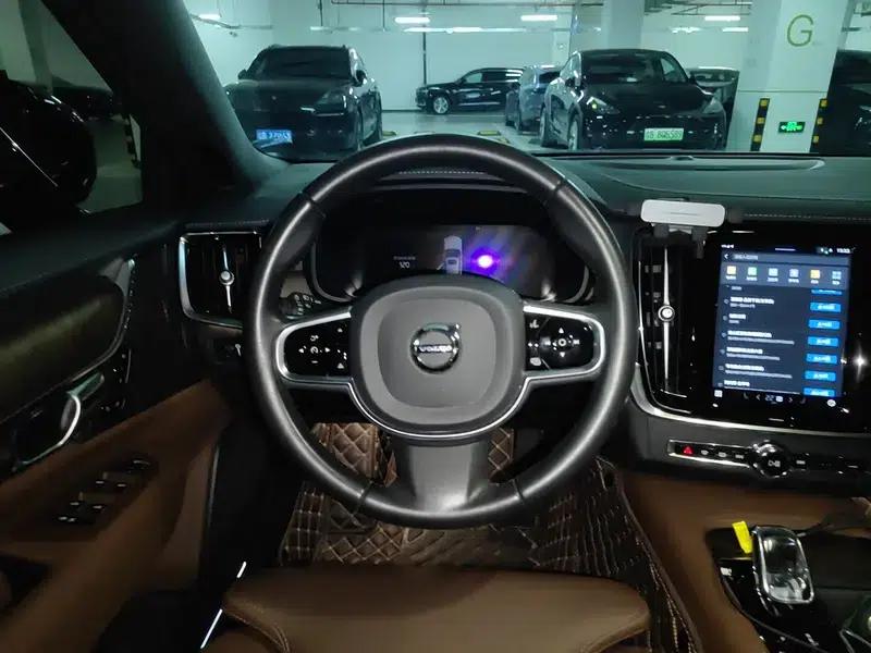 2022 Volvo S90 B5 Smart Luxury Edition — миниатюра 11