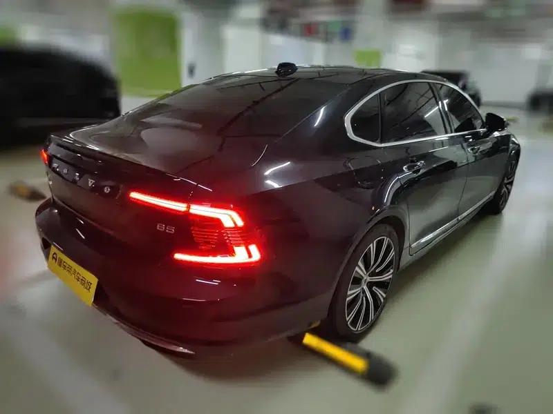 2022 Volvo S90 B5 Smart Luxury Edition — миниатюра 4