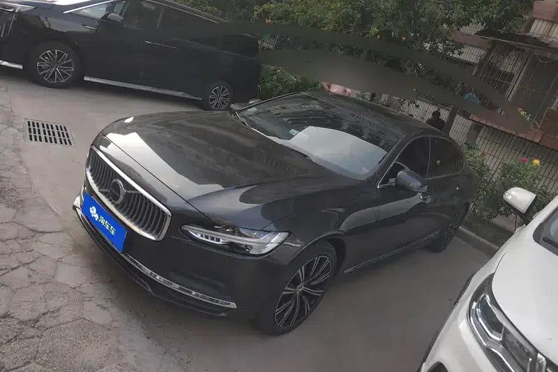 2022 Volvo S90 B5 Smart Luxury Edition — миниатюра 1