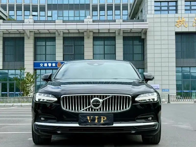 2021 Volvo S90 B5 Smart Luxury Edition — миниатюра 2