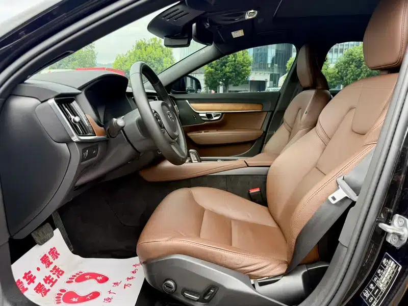 2021 Volvo S90 B5 Smart Luxury Edition — миниатюра 16