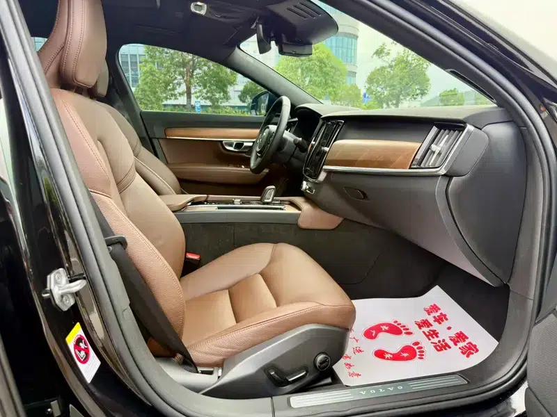 2021 Volvo S90 B5 Smart Luxury Edition — миниатюра 10