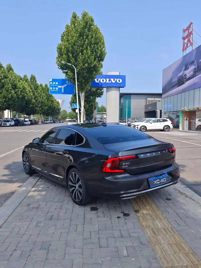 2025 Volvo S90 B5 Smart Luxury Edition — миниатюра 5