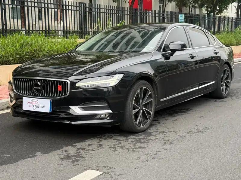 2020 Volvo S90 T5 Inscription Luxury Edition — миниатюра 1