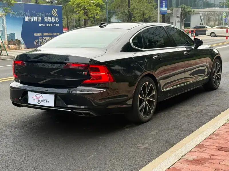 2020 Volvo S90 T5 Inscription Luxury Edition — миниатюра 6