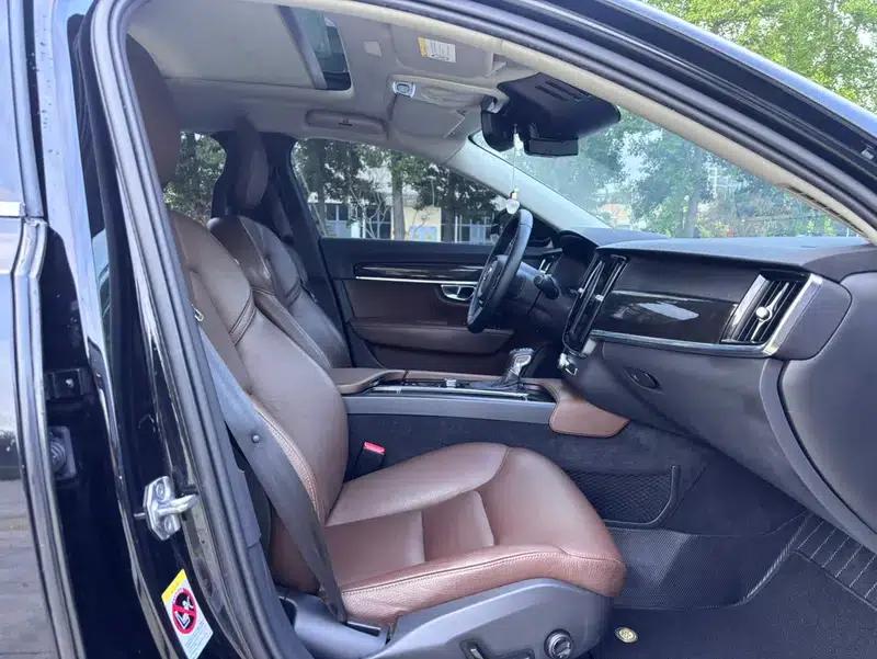 2017 Volvo S90 T4 Smart Edition — миниатюра 10
