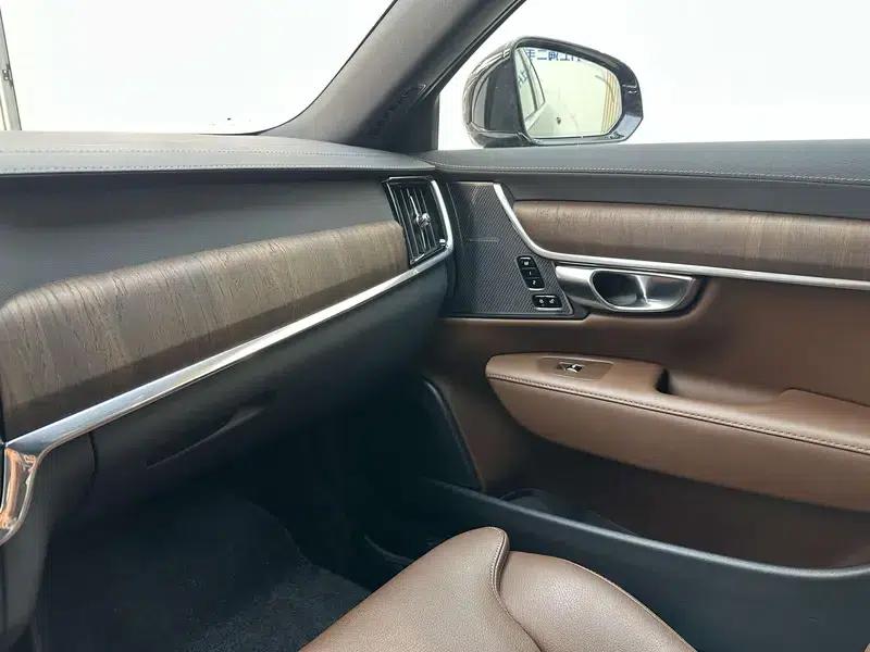 2025 Volvo S90 B5 Inscription Luxury Edition — миниатюра 15