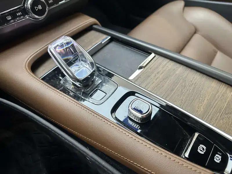 2025 Volvo S90 B5 Inscription Luxury Edition — миниатюра 20