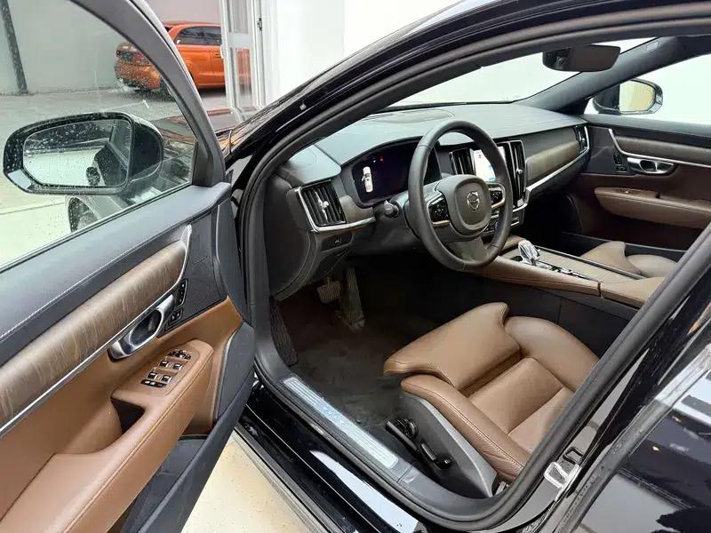 2025 Volvo S90 B5 Inscription Luxury Edition — миниатюра 21